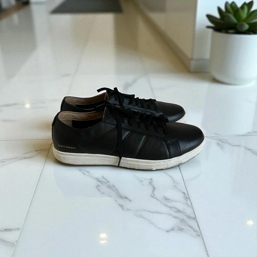 Skechers Street Men's Air-Cooled Wide‎ Fit Memory Foam Black Size 10.5